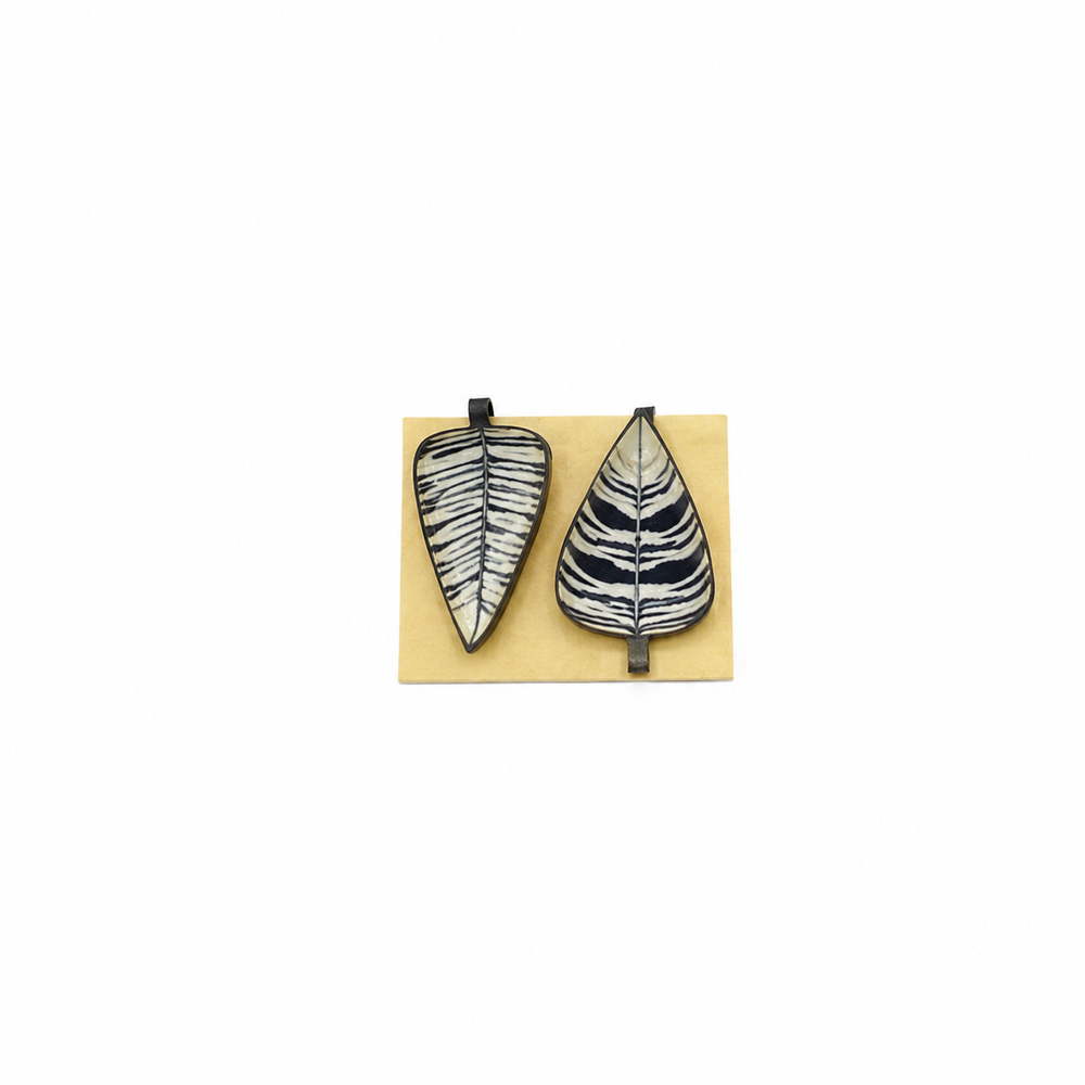Leaf tray serving set